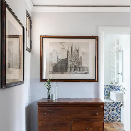Colosseo Apartment- Heart Of Rione Monti Διαμέρισμα *