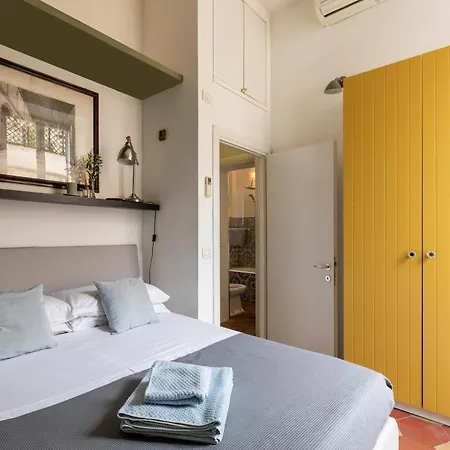 Διαμέρισμα Colosseo Apartment- Heart Of Rione Monti Ρώμη